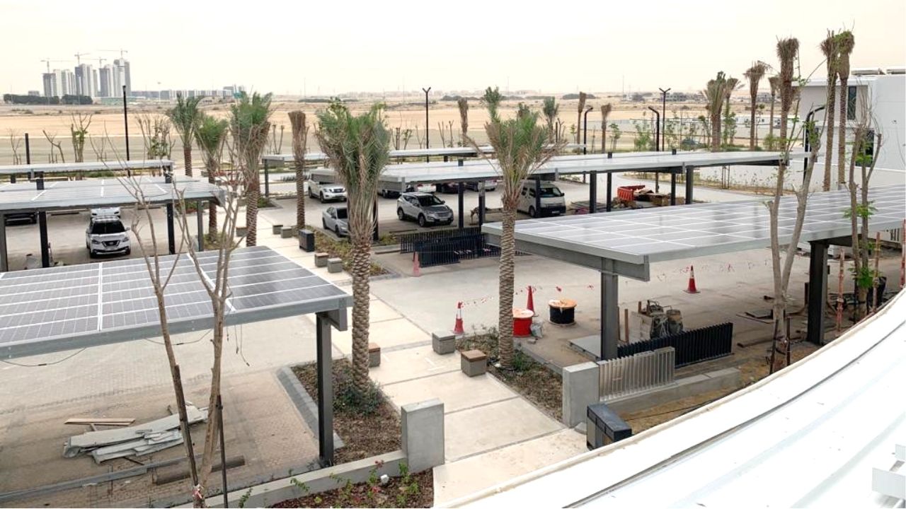 The Hana Road Studios is a state-of-the-art G+M+3+R steel-structured building located in Al Quoz, Dubai. Designed and constructed by Biston, this expansive filming studio stands as a landmark with (17)