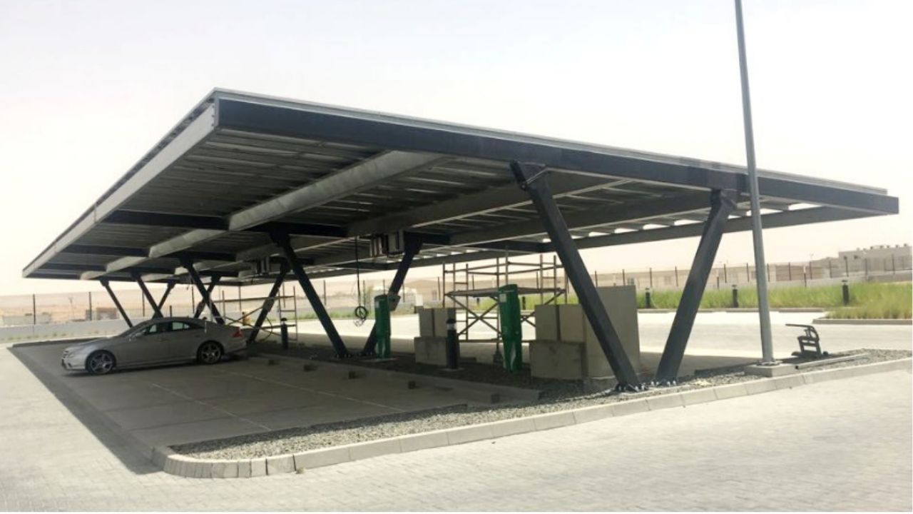 The Hana Road Studios is a state-of-the-art G+M+3+R steel-structured building located in Al Quoz, Dubai. Designed and constructed by Biston, this expansive filming studio stands as a landmark with (19)
