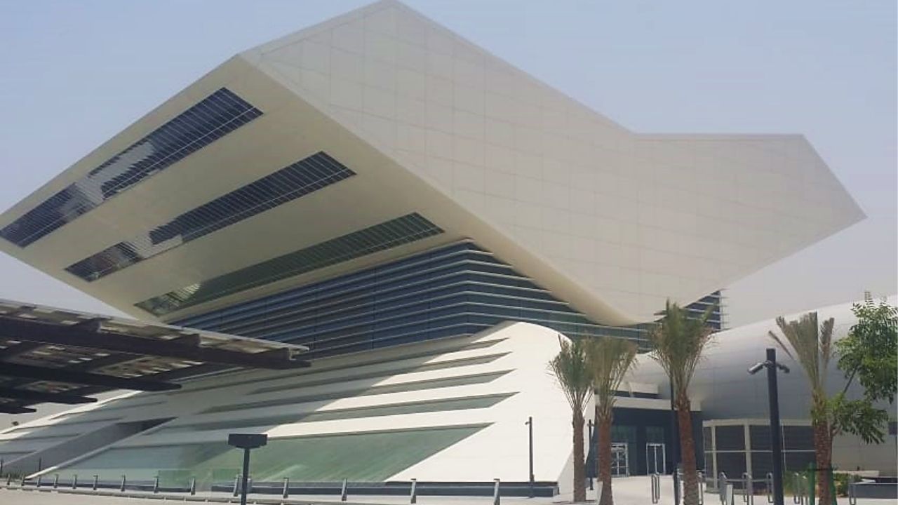 The Hana Road Studios is a state-of-the-art G+M+3+R steel-structured building located in Al Quoz, Dubai. Designed and constructed by Biston, this expansive filming studio stands as a landmark with (22)