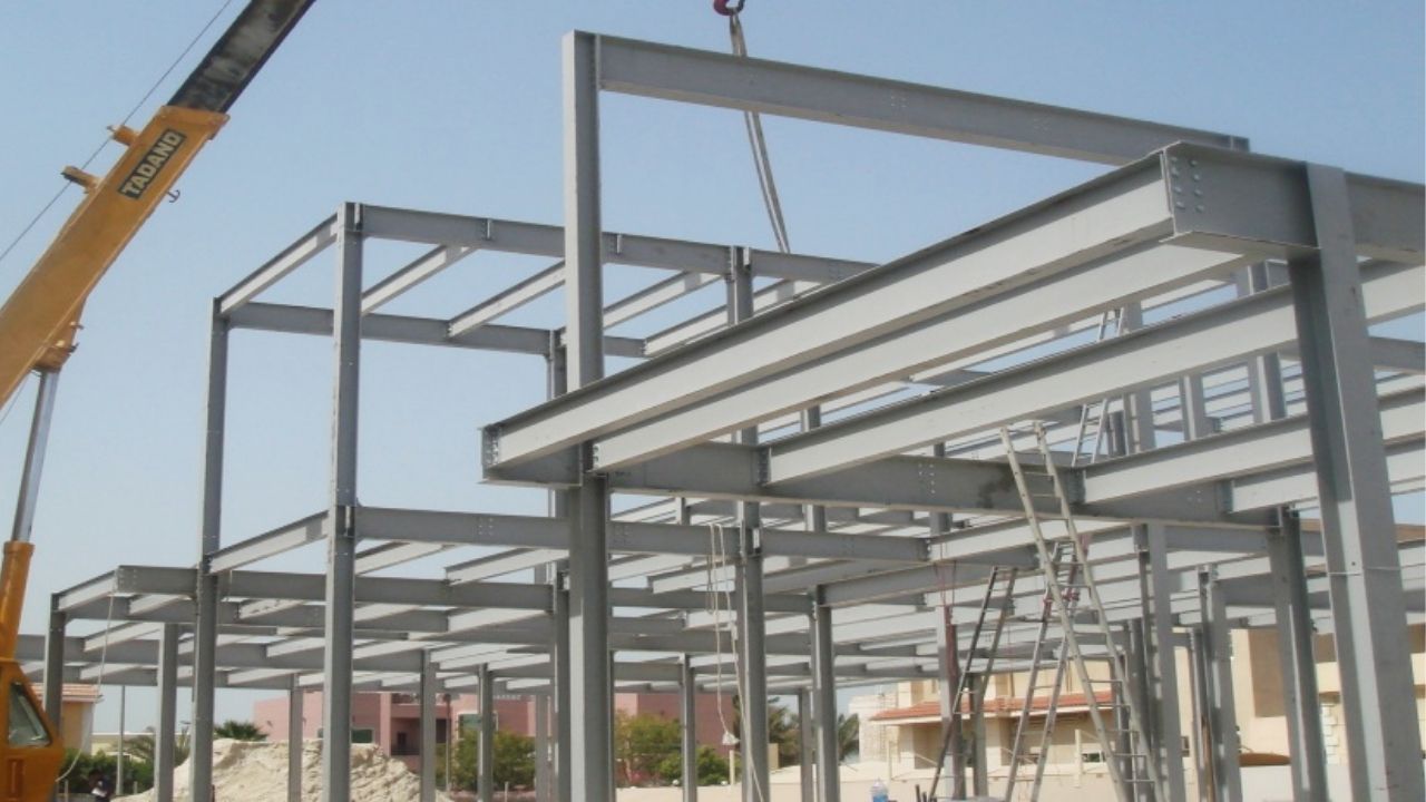 The Hana Road Studios is a state-of-the-art G+M+3+R steel-structured building located in Al Quoz, Dubai. Designed and constructed by Biston, this expansive filming studio stands as a landmark with (37)