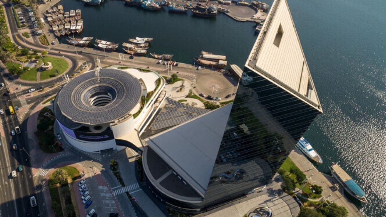 The Hana Road Studios is a state-of-the-art G+M+3+R steel-structured building located in Al Quoz, Dubai. Designed and constructed by Biston, this expansive filming studio stands as a landmark with (4)